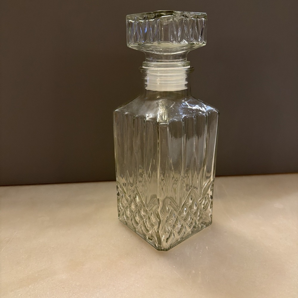 Vintage Style Pressed Glass Liquor Decanter With Lid And Plastic Stopper
